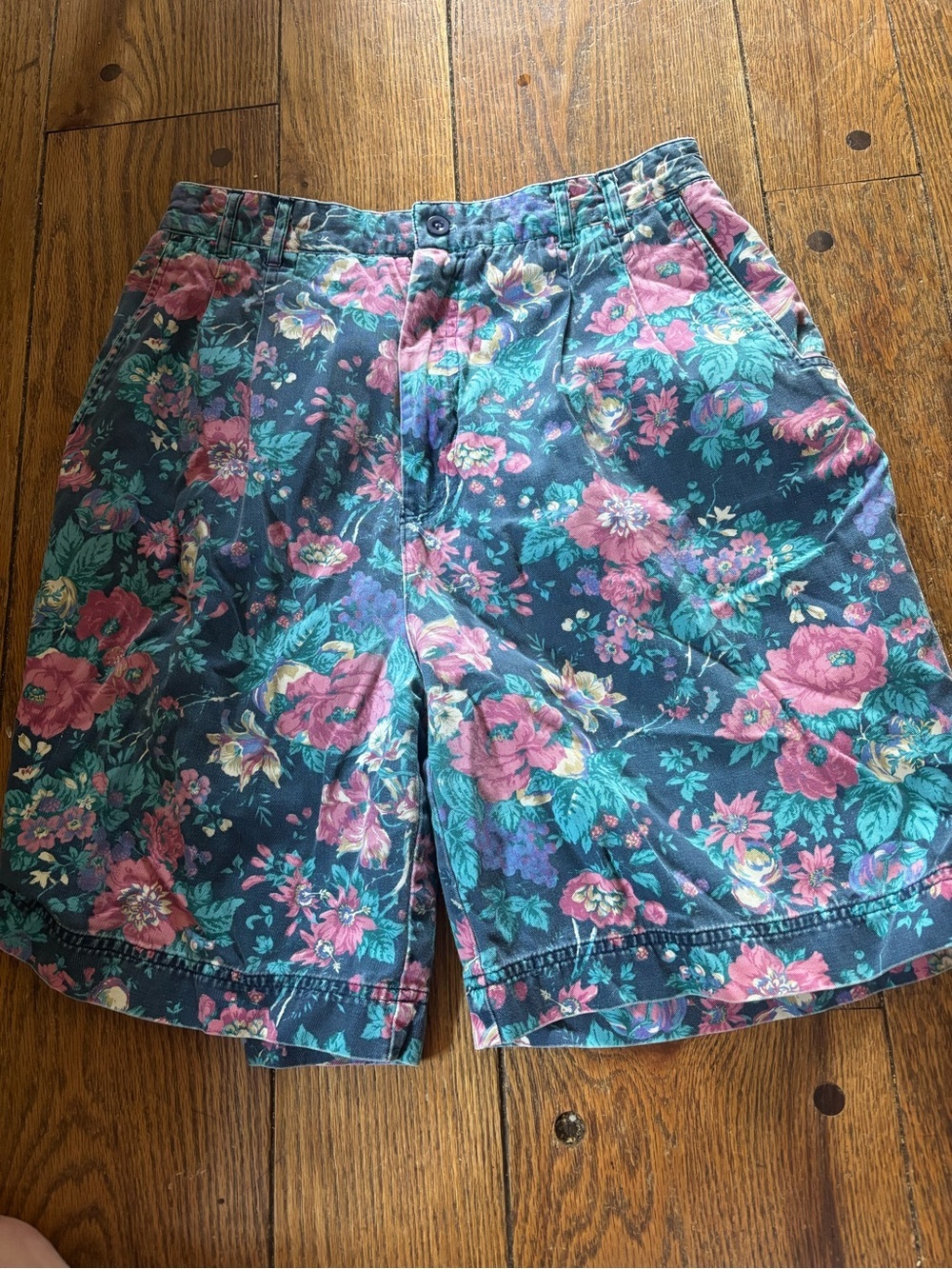 Vintage HKA Design Floral Cotton pleated Shorts - Navy with Pink Floral Print